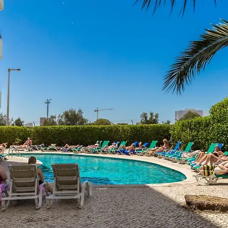 Mirachoro Da Rocha Apartmanhotel 2*